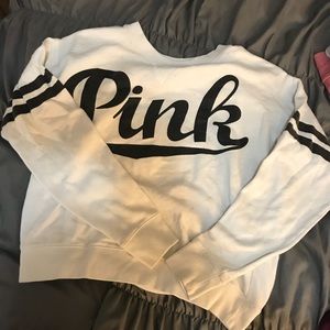 Crew neck VS pink